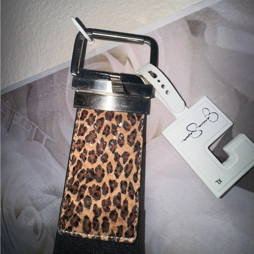 Jessica Simpson Wide leopard print belt w elasticized band with Buckle closure